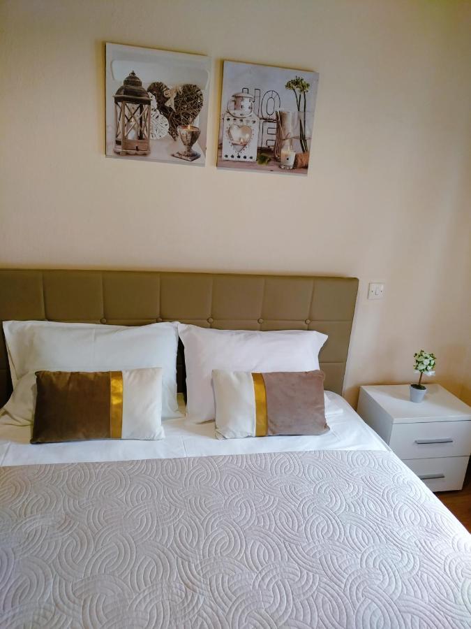 Eveline House Apartment Kallirakhi ภายนอก รูปภาพ